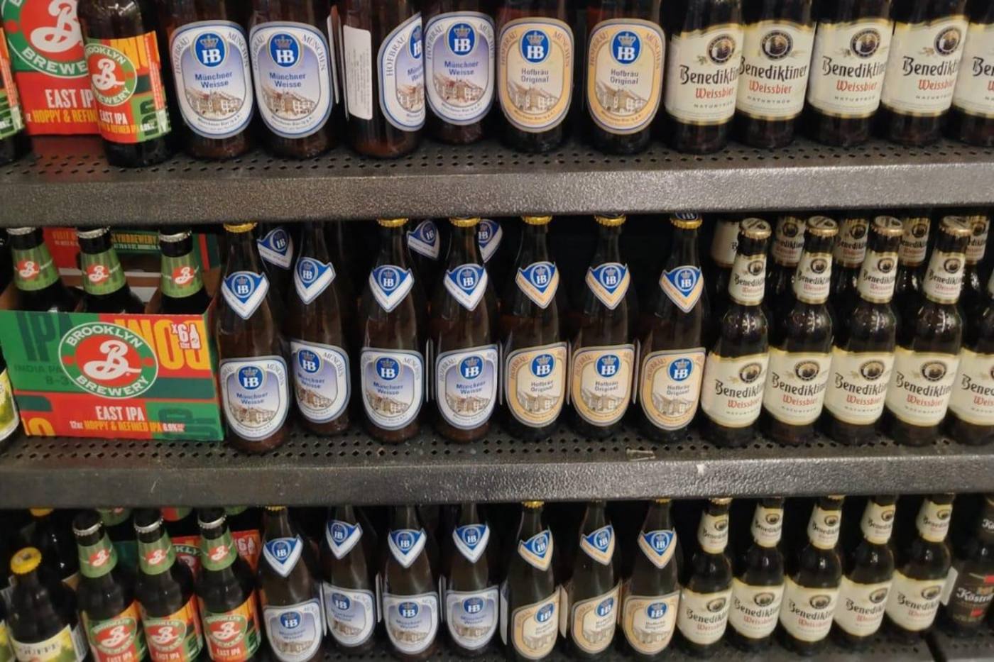 Producto colocado en anaquel de supermercado